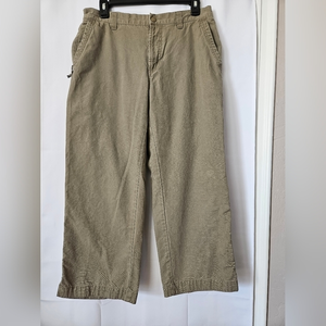 Columbia Women's Khaki‎ Capri pants size 10